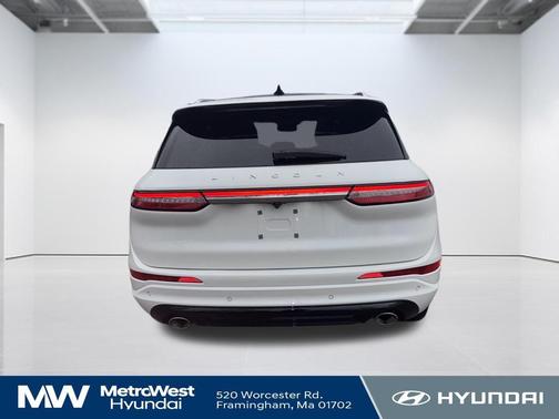 Pristine White Metallic Tri-Coat 2022 Lincoln Corsair Grand Touring