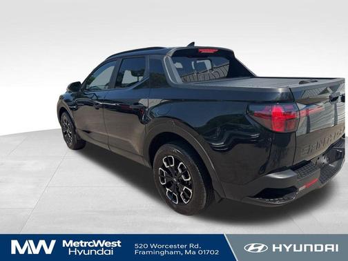 Phantom Black 2023 Hyundai SANTA CRUZ SEL