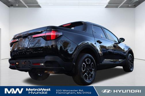 Phantom Black 2023 Hyundai SANTA CRUZ SEL