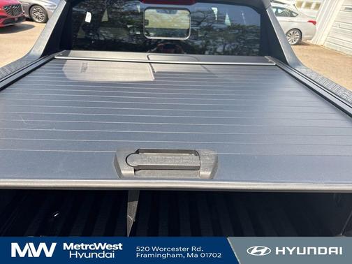 Phantom Black 2023 Hyundai SANTA CRUZ SEL
