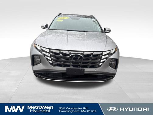 Shimmering Silver 2024 Hyundai TUCSON Plug-In Hybrid Limited