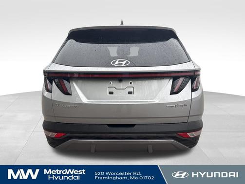 Shimmering Silver 2024 Hyundai TUCSON Plug-In Hybrid Limited