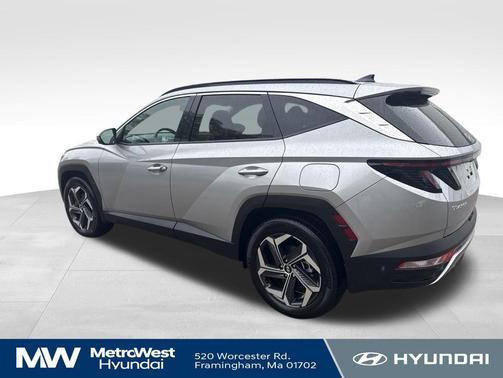 Shimmering Silver 2024 Hyundai TUCSON Plug-In Hybrid Limited