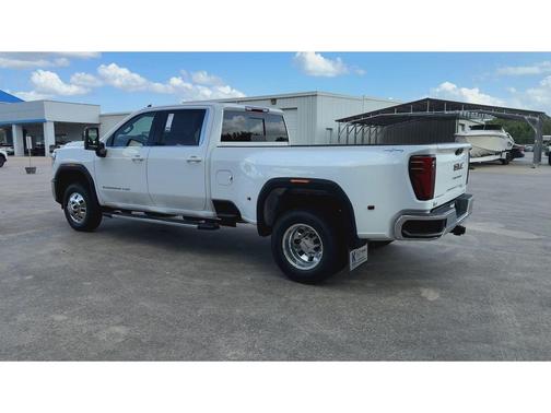 2025 GMC Sierra 3500 SLE