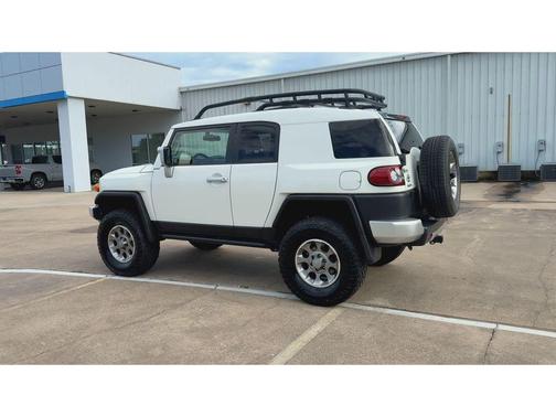 2013 Toyota FJ Cruiser Base