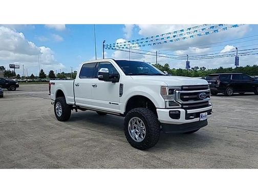 2022 Ford F-250 Platinum