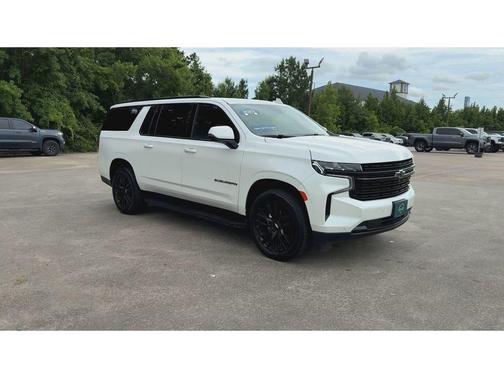2023 Chevrolet Suburban RST
