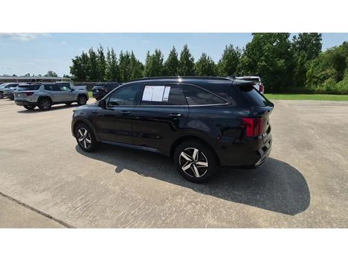 2023 Kia Sorento EX