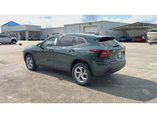 2025 Chevrolet Trax LS