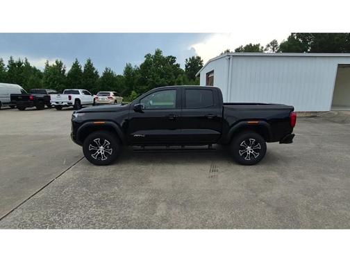 2025 GMC Canyon AT4