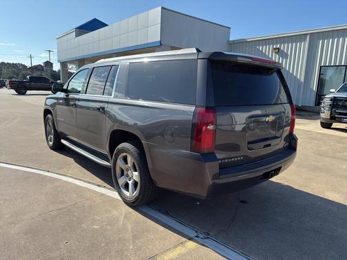 2017 Chevrolet Suburban LT