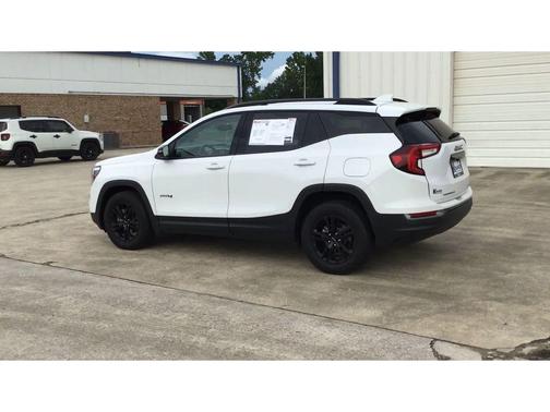2023 GMC Terrain AT4