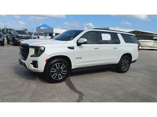 2021 GMC Yukon XL AT4