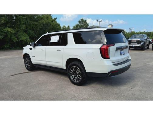 2021 GMC Yukon XL AT4