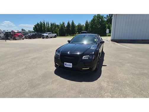 2022 Chrysler 300 Touring L