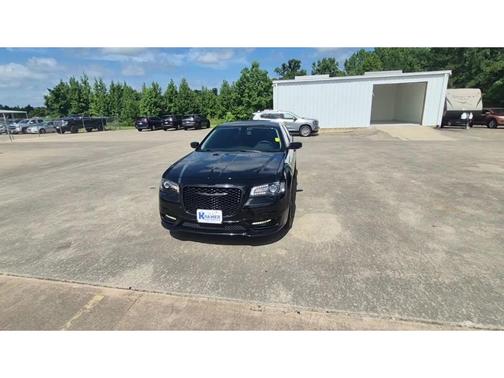 2022 Chrysler 300 Touring L