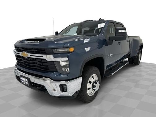 2025 Chevrolet Silverado 3500 LT
