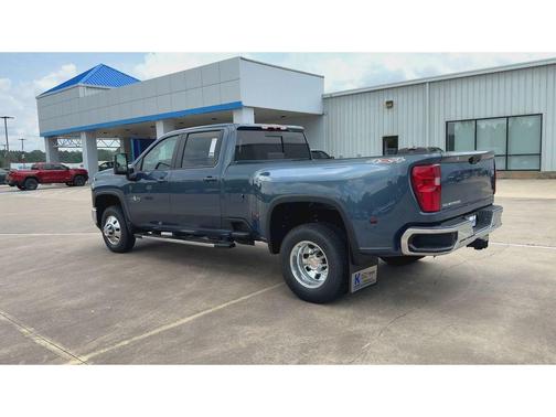 2025 Chevrolet Silverado 3500 LT