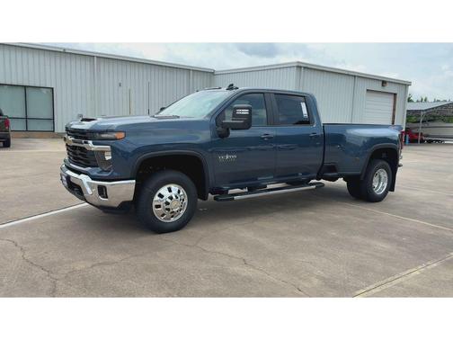 2025 Chevrolet Silverado 3500 LT