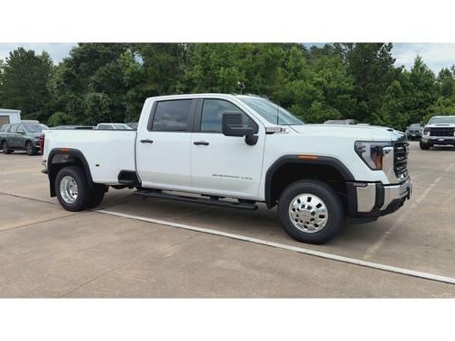 2025 GMC Sierra 3500 Pro