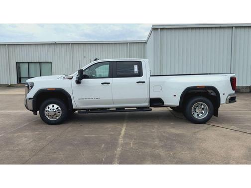 2025 GMC Sierra 3500 Pro