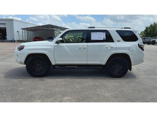 2022 Toyota 4Runner SR5