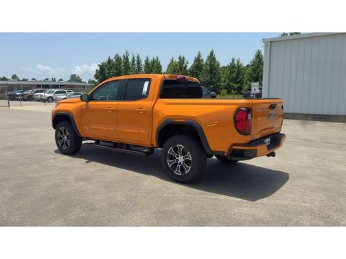 2025 GMC Canyon AT4