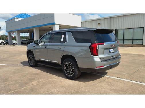 2025 GMC Yukon Elevation