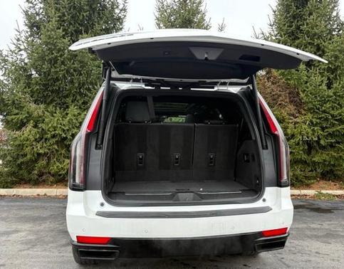 2022 Cadillac Escalade Sport