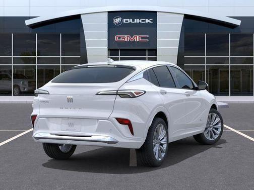 White Frost Tricoat 2026 Buick Envista Avenir FWD