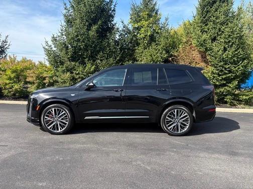 2025 Cadillac XT6 Sport AWD