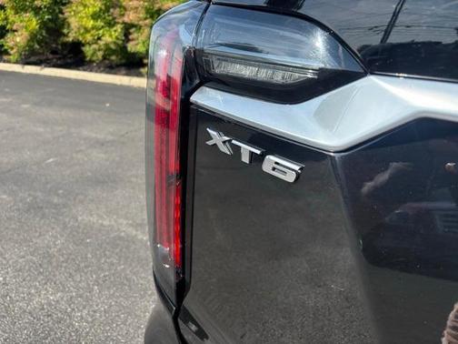2025 Cadillac XT6 Sport AWD