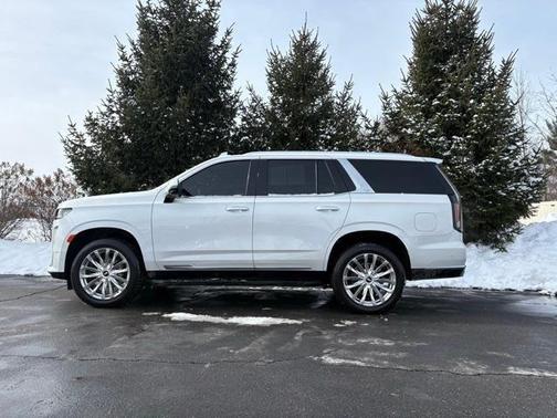 2022 Cadillac Escalade Premium Luxury