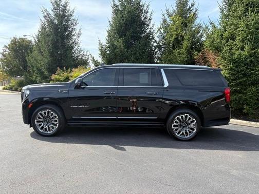 2023 GMC Yukon XL Denali Ultimate