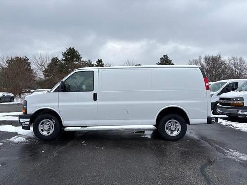 2024 Chevrolet Express 2500 RWD 2500 Regular Wheelbase WT