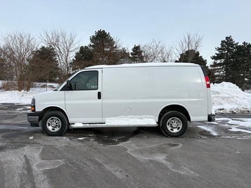 2024 Chevrolet Express 2500 RWD 2500 Regular Wheelbase WT