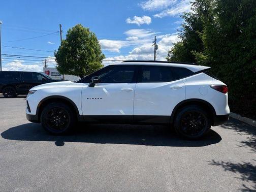 Summit White 2021 Chevrolet Blazer 2LT