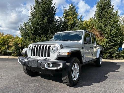 2022 Jeep Gladiator Sport S