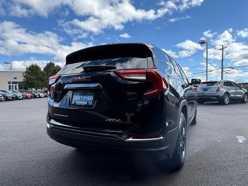 2022 GMC Terrain AWD AT4