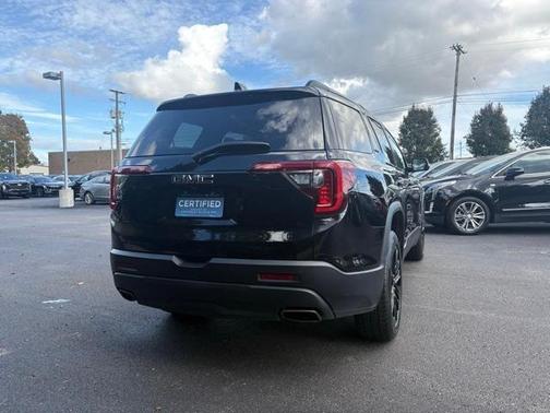 2023 GMC Acadia AWD SLT