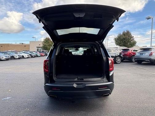 2023 GMC Acadia AWD SLT