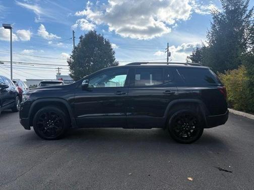 2023 GMC Acadia AWD SLT