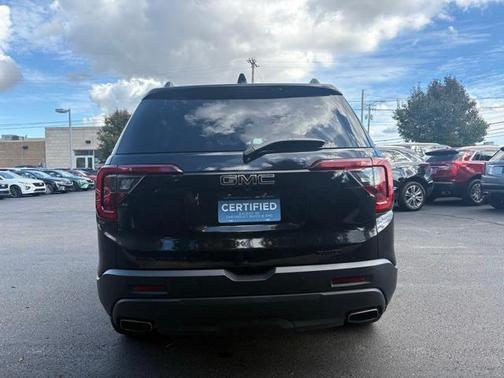 2023 GMC Acadia AWD SLT