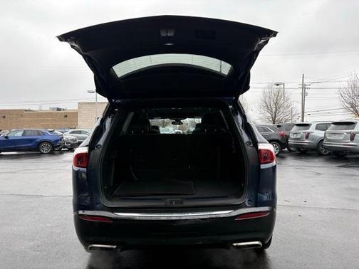 2023 Buick Enclave Essence AWD