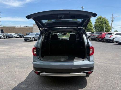 Blue 2022 Honda Pilot Touring 8-Passenger
