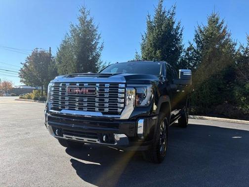 2024 GMC Sierra 2500 Denali