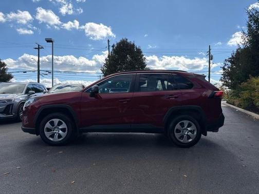 2020 Toyota RAV4 LE
