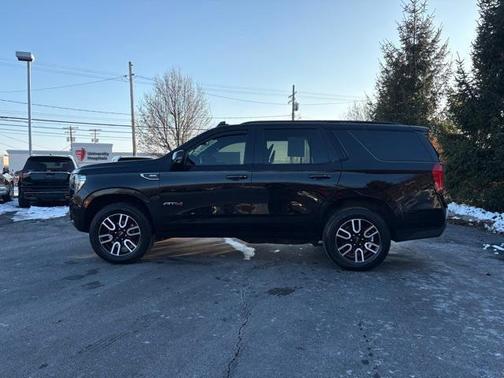 2021 GMC Yukon 4WD AT4