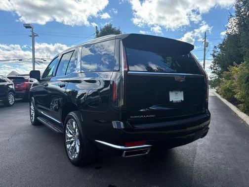 2022 Cadillac Escalade Luxury