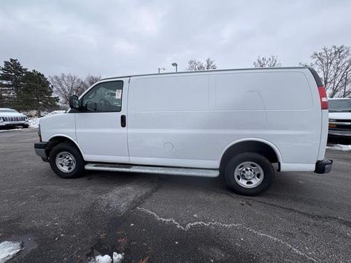2024 Chevrolet Express 2500 RWD 2500 Regular Wheelbase WT